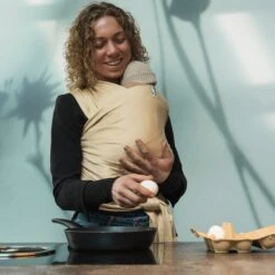 Cuddie Baby Draagdoek - Premium Organic Baby Draagdoek Gemaakt Van Bio Katoen - Newborns Tot 15 Kg - Baby Cadeau - Met Wenskaart - Sand -Babyproducten Verkoop 1200x1200 275