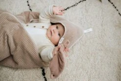 Koeka Omslagdoek Baby Teddy Vik - Roze -Babyproducten Verkoop 1200x800 25