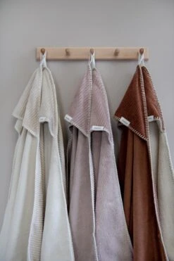 Koeka Omslagdoek Baby Teddy Vik - Roze -Babyproducten Verkoop 799x1200 3