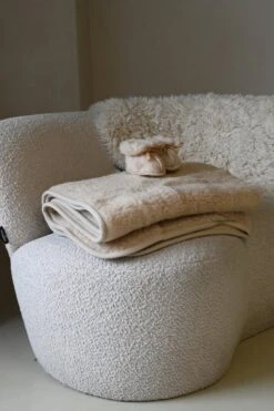 WOLLIES Amsterdam Ledikant Deken - Amandel - Merino Wol - 95 X 135 Cm 12 WOLLIES Amsterdam Ledikant Deken - Amandel - Merino Wol - 95 X 135 Cm -Babyproducten Verkoop 800x1200 22