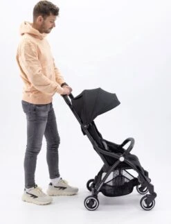 Hamilton By Yoop X1 Plus Buggy – Nieuw, Hoger, Uitgebreider 2023 Model – Premium Stroller Met One Hand Folding Technologie – Grijs – Lichte, Verstelbare En Wendbare Kinderwagen Met Vele Gemakken -Babyproducten Verkoop 917x1200 1